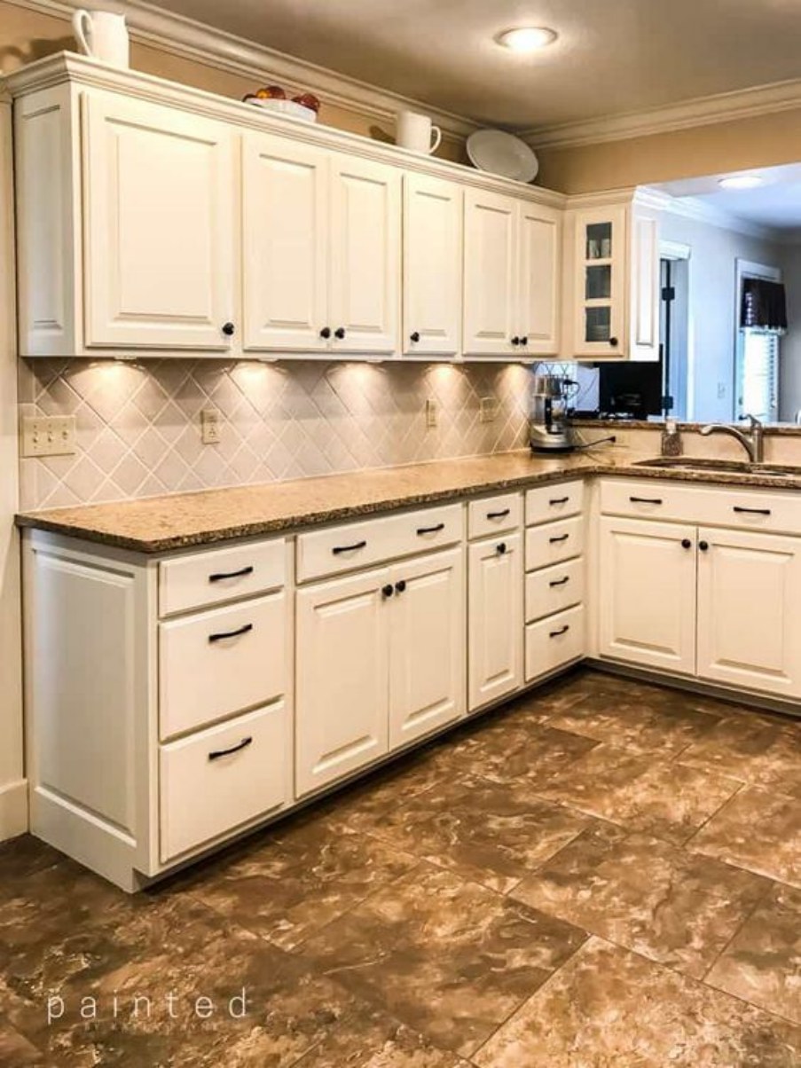 Sherwin Williams Ivory Lace Kitchen Cabinets02