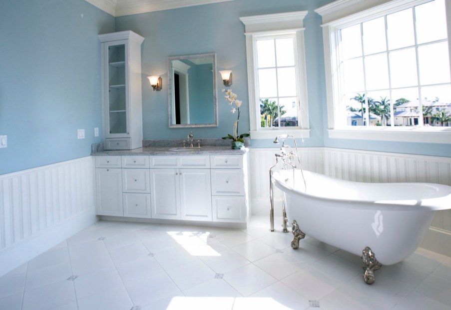 Sherwin Williams Sleepy Blue Bathroom 03