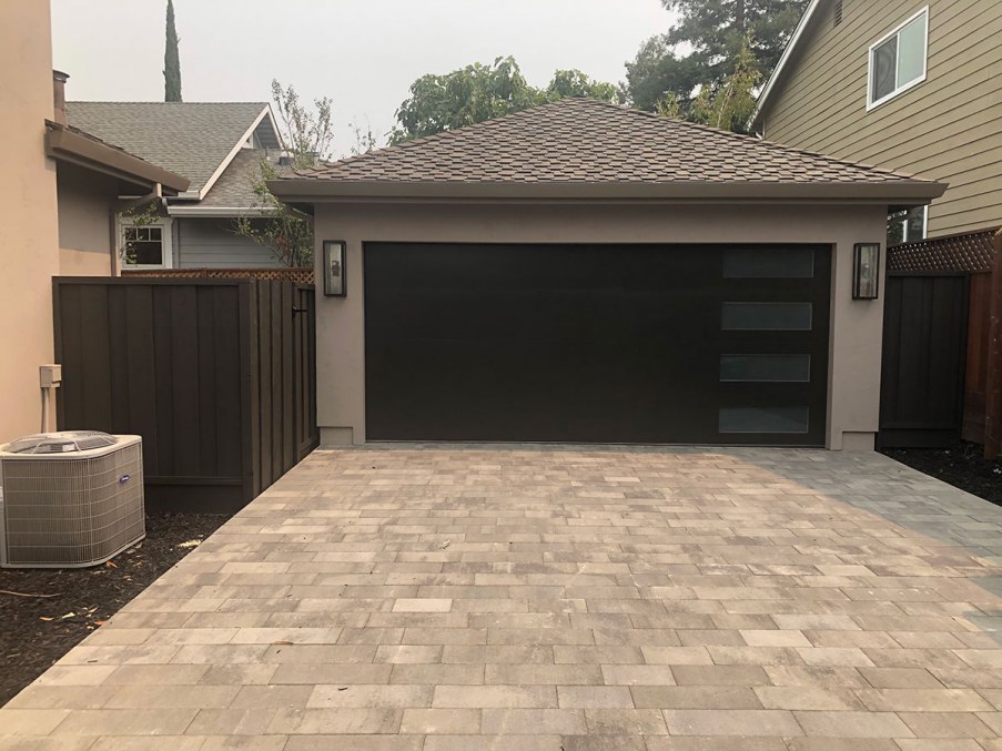 Sherwin Williams Urbane Bronze Garage Door01