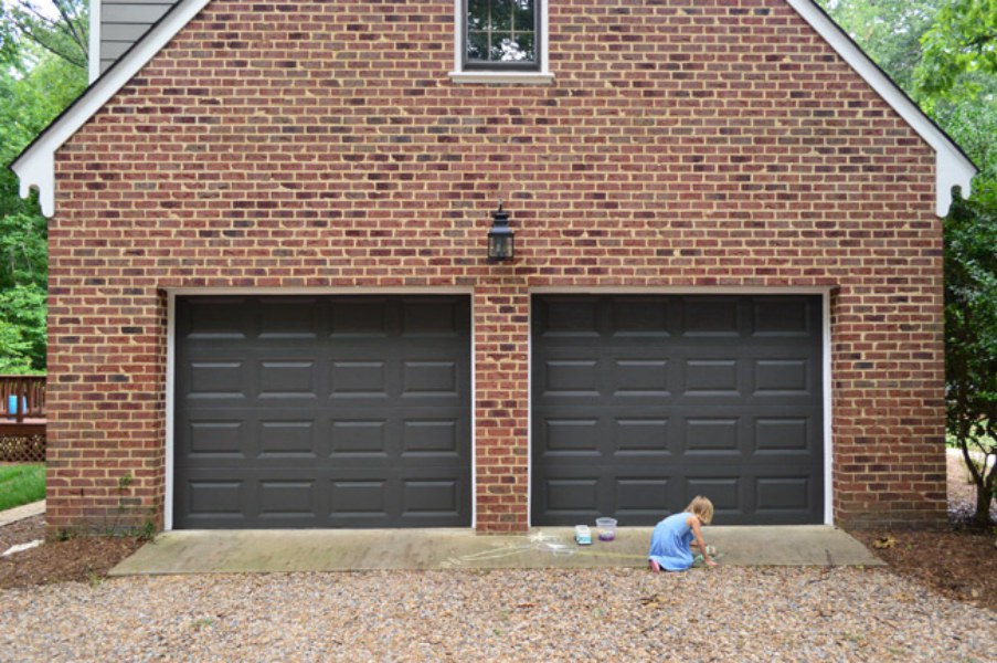 Sherwin Williams Urbane Bronze Garage Door02