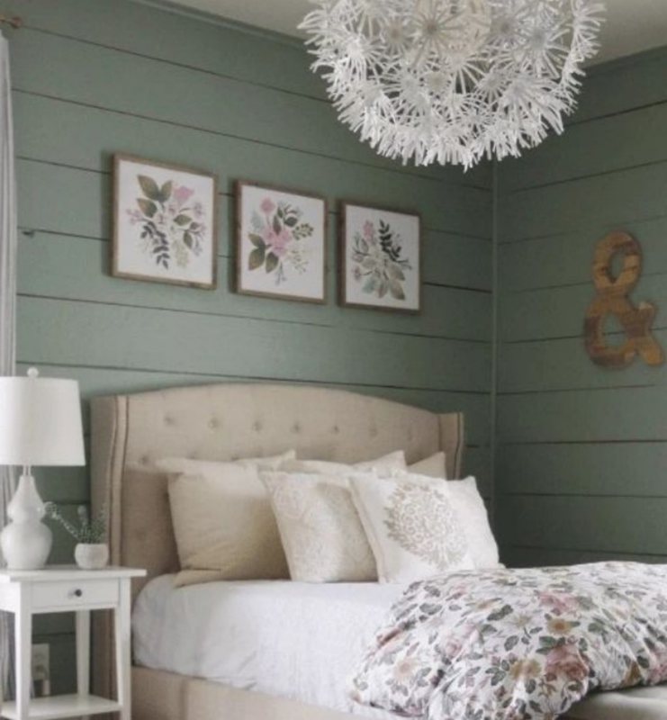 Sherwin Williams Evergreen Fog Bedroom02