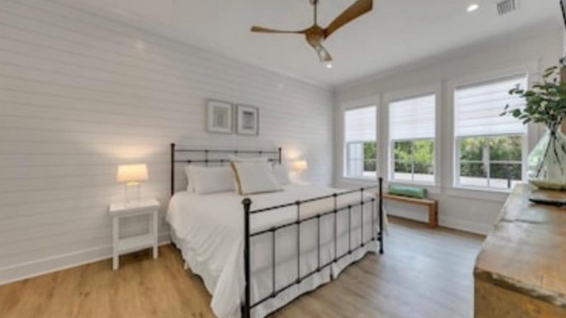 Sherwin Williams Shoji White Bedroom02