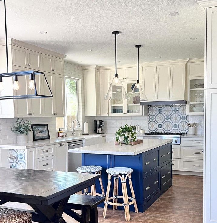 Sherwin Williams In The Navy pairs nicely with white neutrals on walls and cabinets.02
