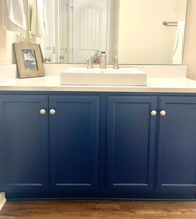 Sherwin Williams Salty Dog looks rich on the cabinets.02