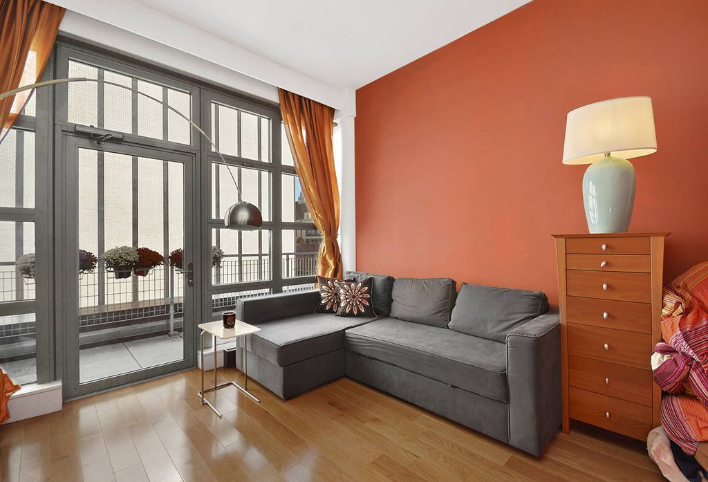 13. Sherwin Williams Copper Wire SW 7707