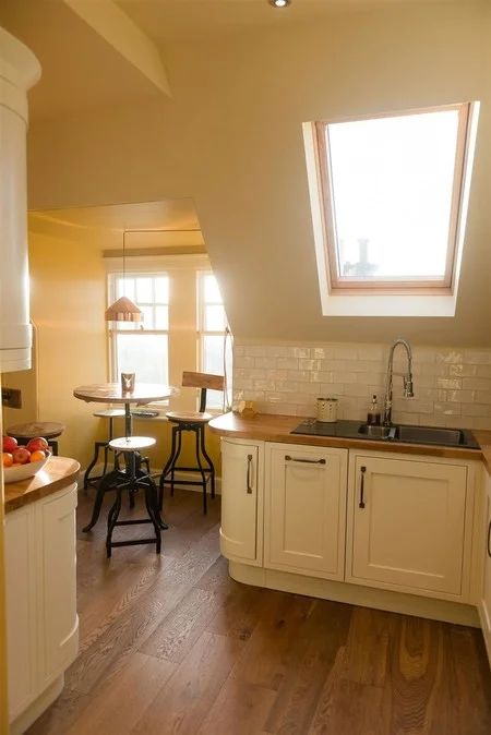 19. Farrow’s Cream No. 67