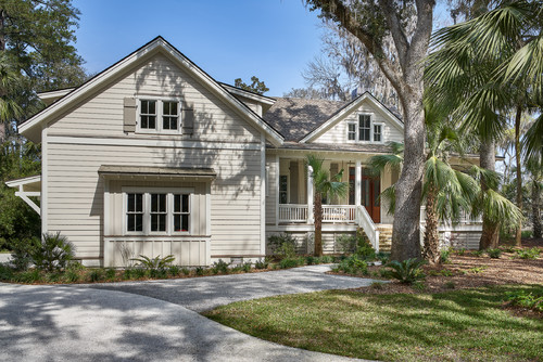 BM Edgecomb Gray on Exterior Walls