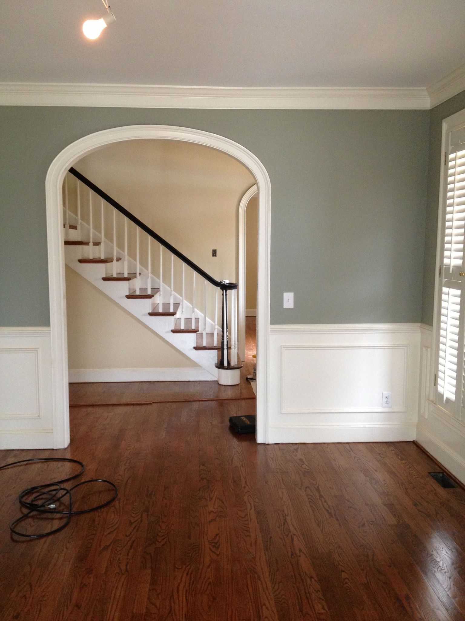 Sherwin Williams Escape Gray SW 6185 (2)