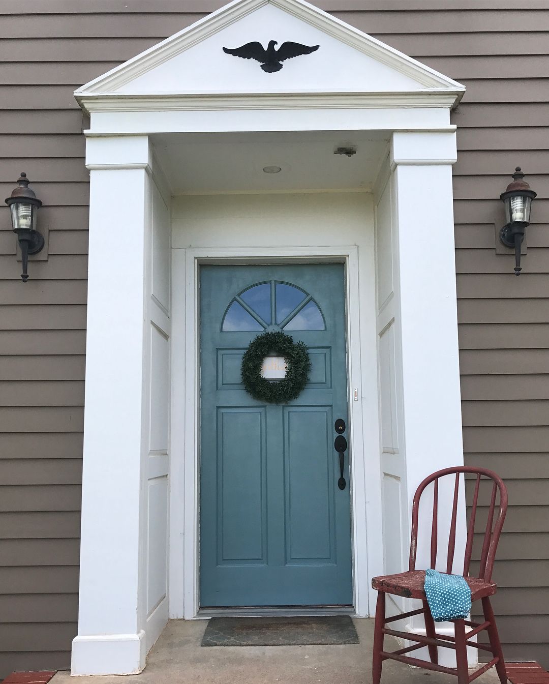 Sherwin Williams Moody Blue SW 6221 (8)